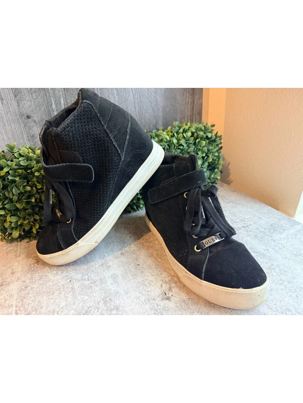 Guess Decia Womens  Sneakers Black Leather Lace Up Wedge - Size 10 M